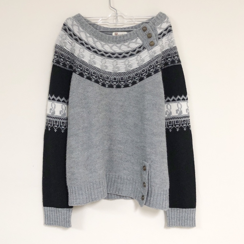 Aryeh Knit Sweater, size M